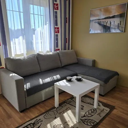 - Uniescie Apartment