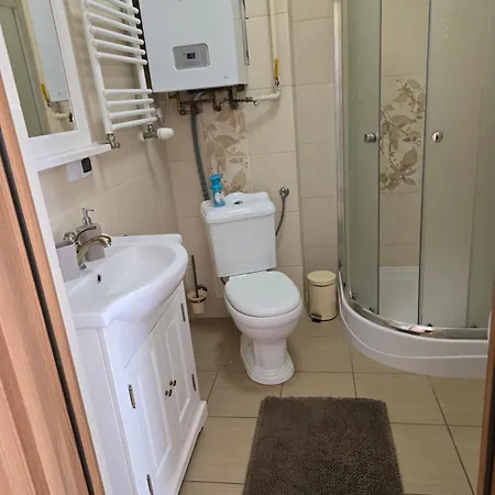 - Uniescie Apartment