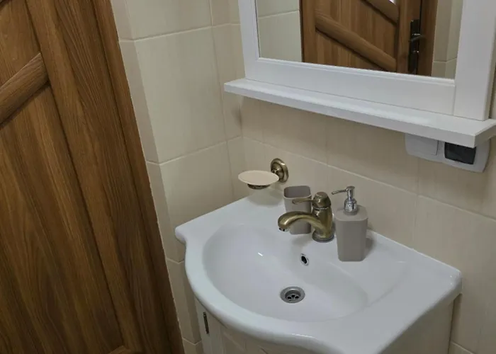 - Uniescie Διαμέρισμα *