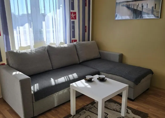 - Uniescie Διαμέρισμα