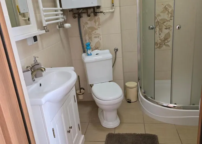 - Uniescie Διαμέρισμα